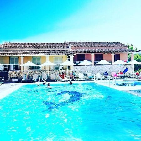 Nikoleta'S Corfu Apartments Gouvia Ngoại thất bức ảnh